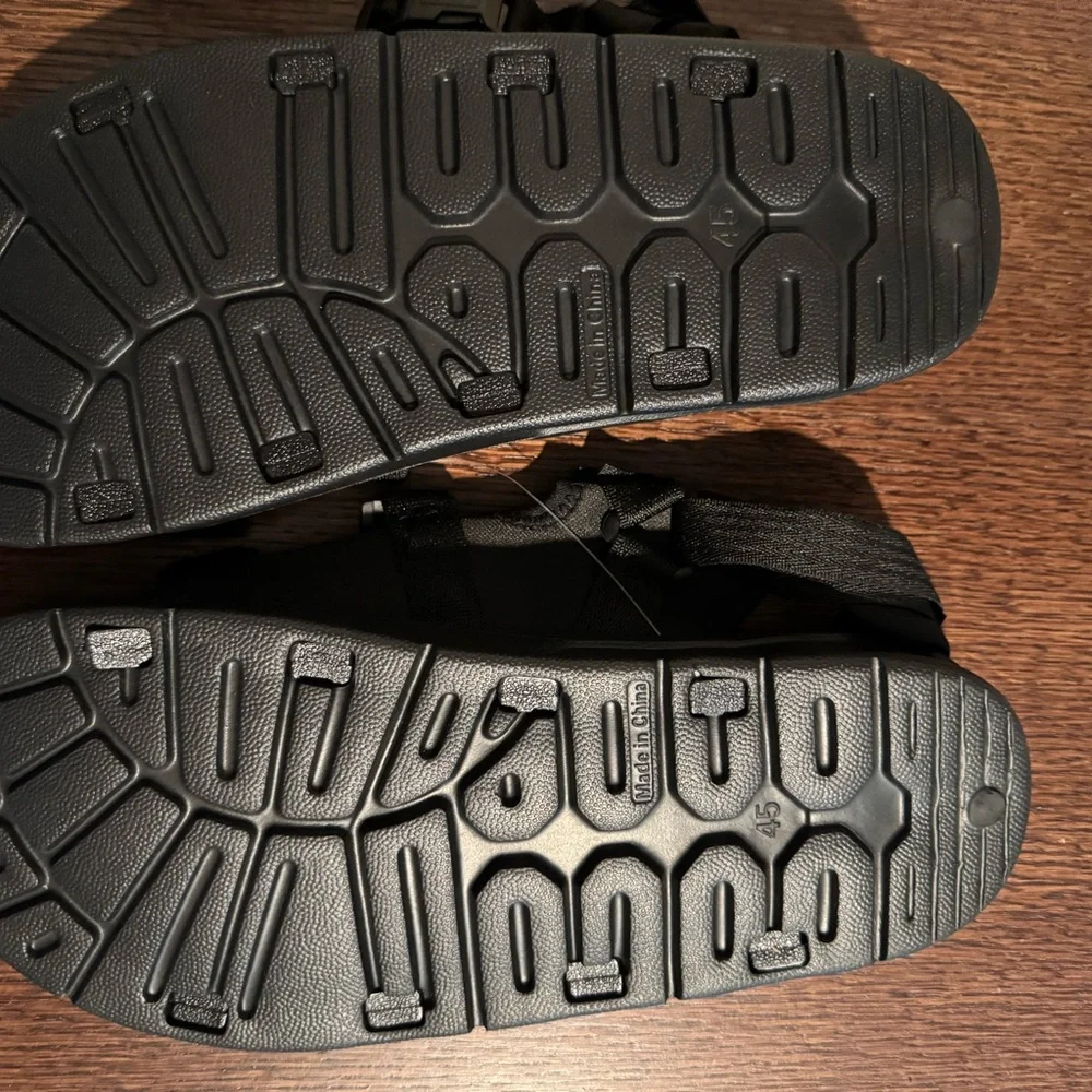 Black 3 band, strappy, men’s black sport sandals - Picture 3 of 4